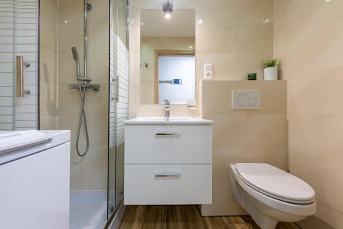 One-Bedroom Apartment image 10