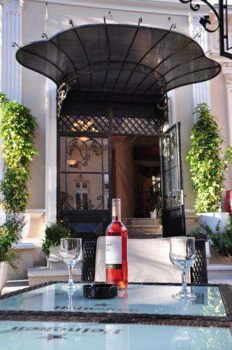 Vigo Grand Hotel - image 2