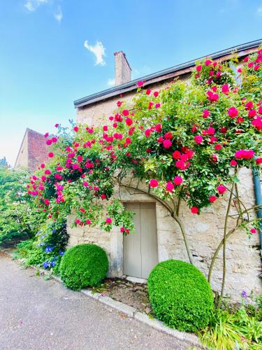 Le Lavoir aux Roses by Gîtes Sud Touraine