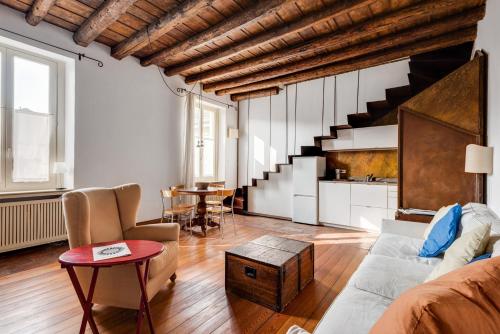 Duplex incantevole sui tetti nel cuore dei Navigli - image 8