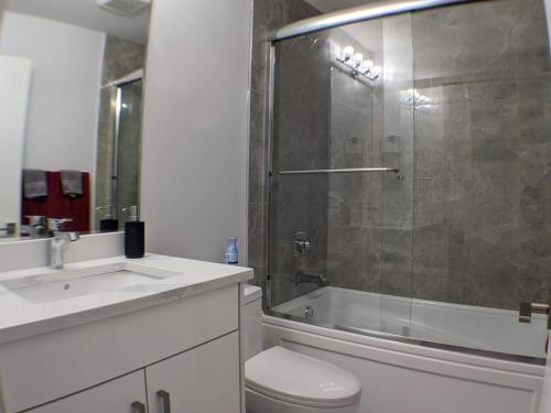 Modern & Luxurious Suites in Surrey