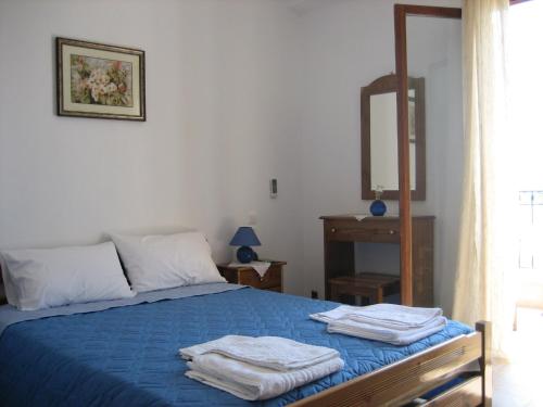 Ammos Studios and Apartments in Mikro