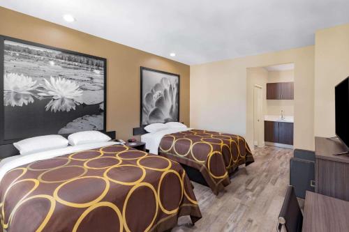 Super 8 by Wyndham Houston NW Beltway 8/West Rd - image 10