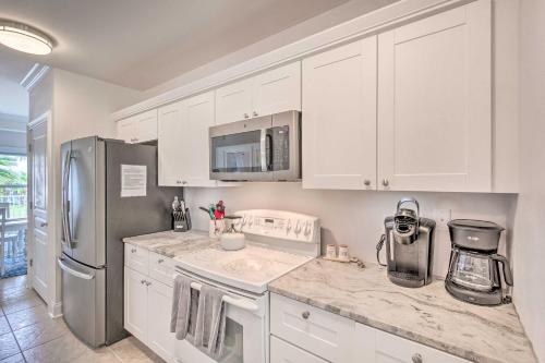 Dazzling Mexico Beach Condo - Walk to the Beach!