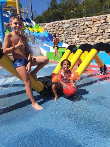 photo chambre Eyrieux Camping