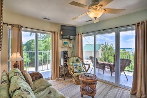 . Waterfront Bass Island Retreat with Balcony and TV