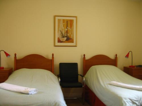 Simpson's Apartments - image 10