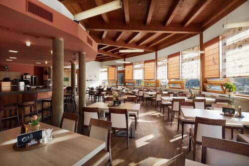 Restaurace, Horský apartmán U Lesa Říčky (Horsky apartman U Lesa Ricky) in Říčky