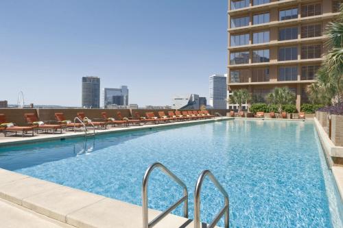 Swimming pool, Fairmont Dallas near Perot Museum of Nature and Science