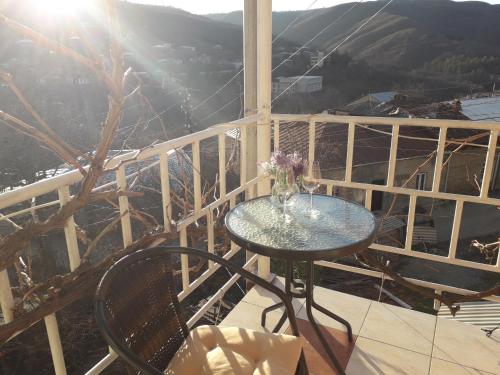 Nana's Guest House in Signali