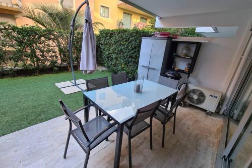 Facilities, Le Lodge, T2 classe 3 etoiles avec jardin, parking, piscine & mer a 2 pas in Menton