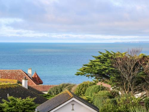 Top Floor Gweal-an-Drea