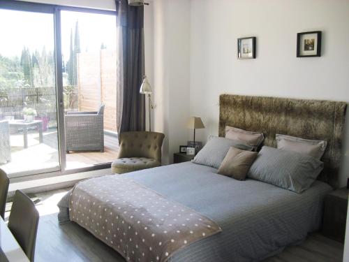 Studio a Deux Pas d'Aix in Suburbs