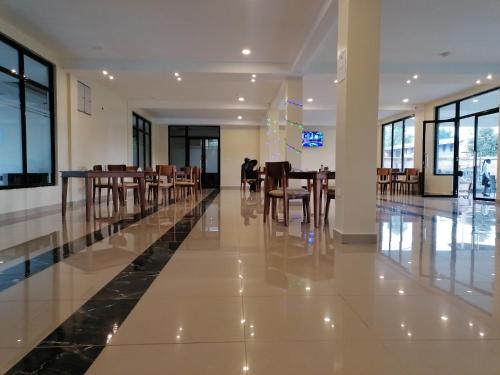 Ēdiens un dzērieni, The Willis Hotel, Bomet in Bomet