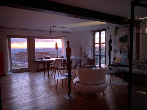 A környék, Atelier de Pfalz-Loftstyl mit Pfalzblick in Gleiszellen-Gleishorbach