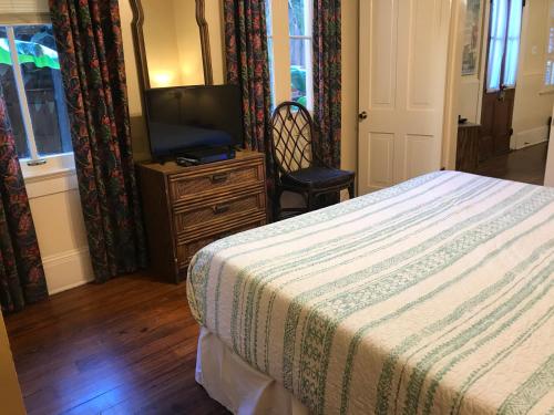 The Courtyards - image 9