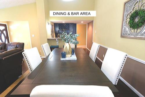 Downtown 25 Minutes, 8 Beds, 4 Bedrooms - Turtle Creek in Missouri City, USA