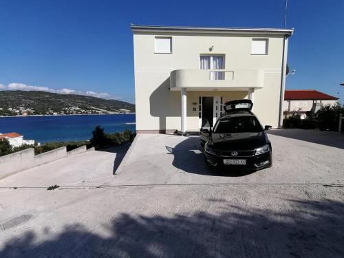 Apartments by the sea Sevid Trogir - 18168 - image 8