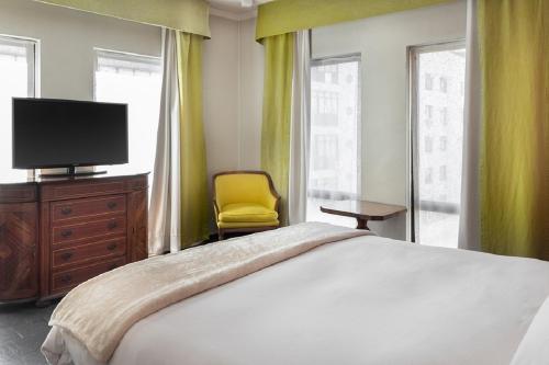 room detail thumbnail 1
