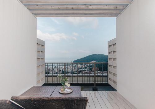 Balcony/terrace, Atami Fuga in Kinomiya
