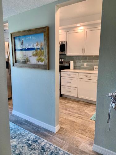 GULF VIEWS! 2 bed 2 bath condo Heated pool, Tennis courts and private laundry FREE WiFi