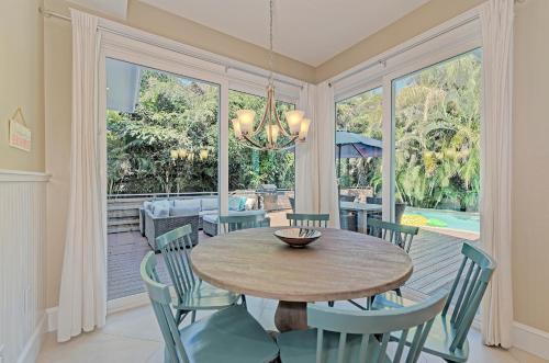 Steps to the beach beach gear bikes ping pong table heated pool with spa free highspeed WiFi - image 6