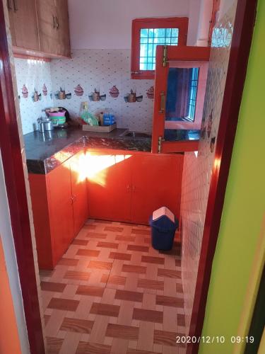 廚房, MangalMurti Himalyan Homestay Binsar in 賓沙