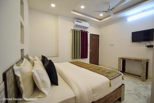 Hotel Keshav Residency