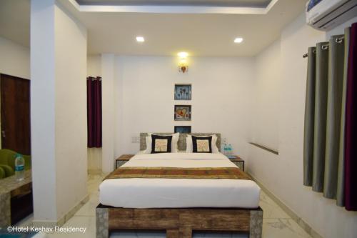 Hotel Keshav Residency