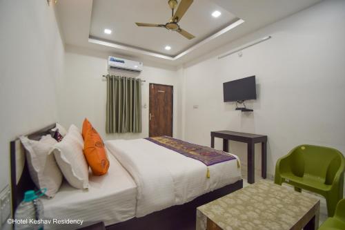 Hotel Keshav Residency