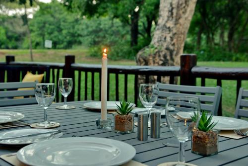 Cambalala - Luxury Units - in Kruger Park Lodge - Serviced Daily, Free Wi-Fi, Hazyview (foto 10)