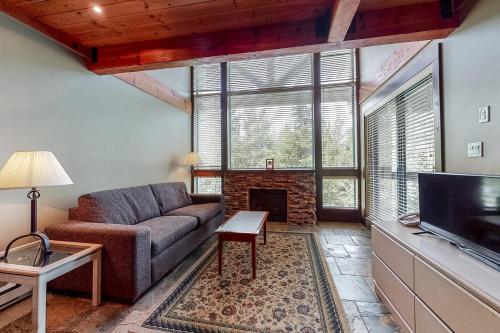 Greystone Lodge 314&315 in Whistler, Canada