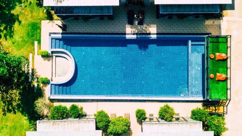 Pool, Ban Suan Leelawadee Resort in Nan