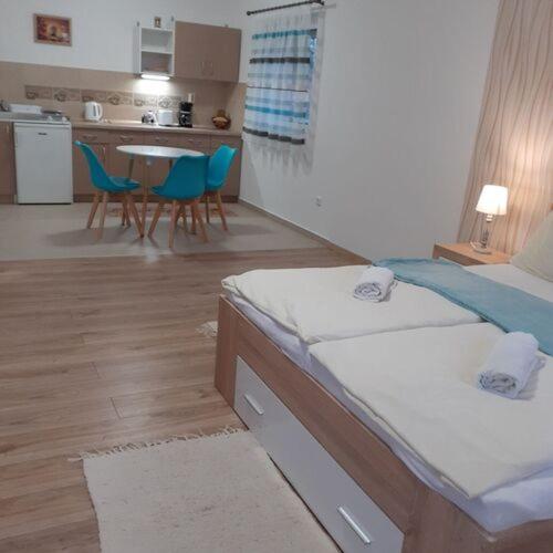 Annamaria Apartmenthouse - image 7