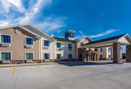 Cobblestone Inn & Suites - Holdrege