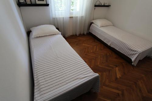 Apartment with Terrace image 6