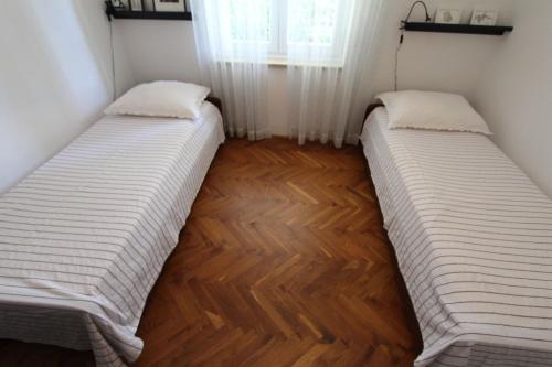 Apartment with Terrace image 5