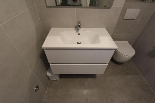 Apartment with Terrace image 3