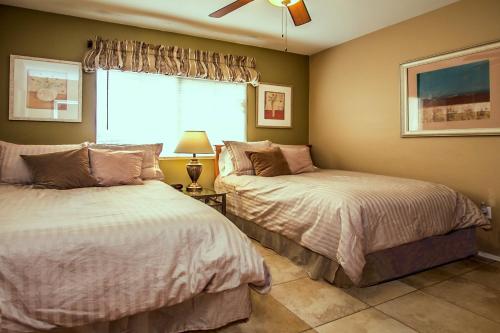 Guestroom, Private Resort Community w/3 Pool-Spa Complexes, ALL HEATED & OPEN 24/7/365! near Dream City Church