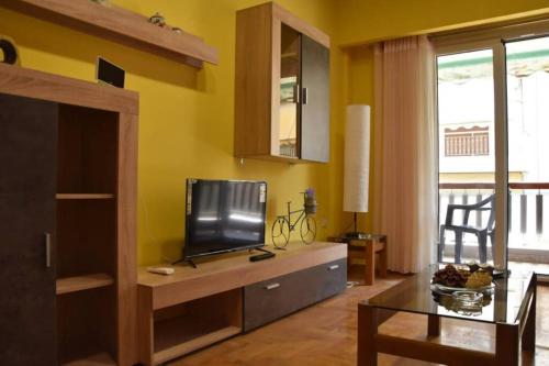 Colourful Apartment in AthensCity 1min from Subway, Athen