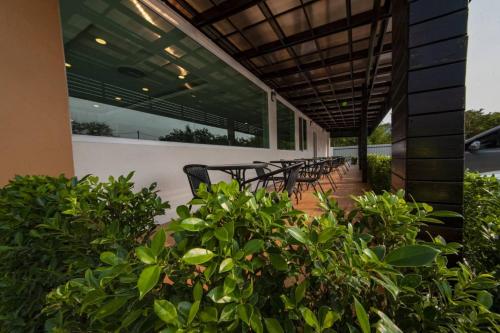 夏洛特智慧酒店-華富里 (The charlotte smart hotel lopburi) in 華富里
