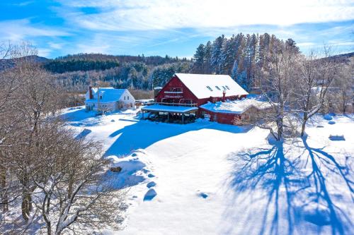 Mountain Meadows Lodge