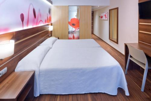 Double Room with Pool View