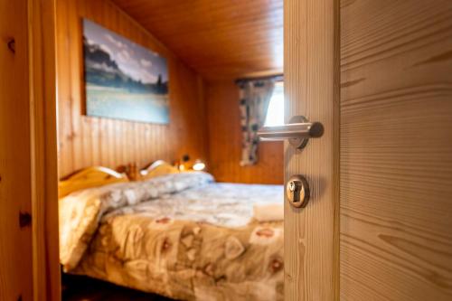 2 bedrooms, 4 beds