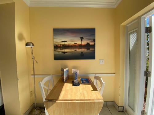 Coral Sands Inn - image 9