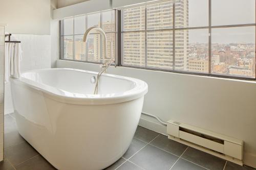 Sonder at The Tidewater - image 41