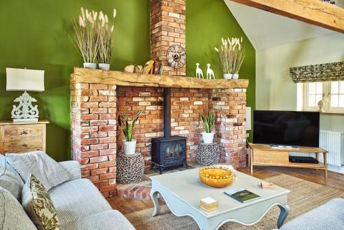 The Luxury Barn - image 13