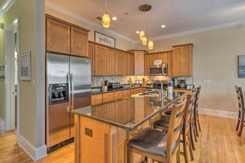 Santa Rosa Beach Haven with Rooftop and Pool Access - image 20