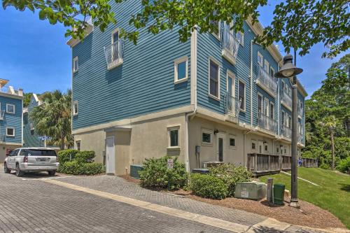 Santa Rosa Beach Haven with Rooftop and Pool Access - image 38