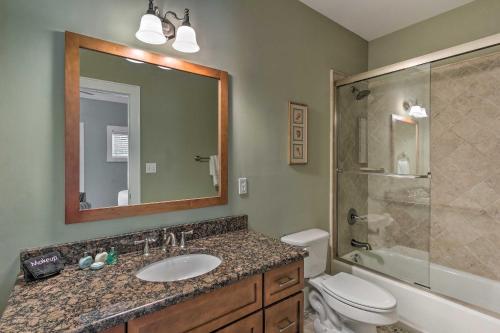Santa Rosa Beach Haven with Rooftop and Pool Access - image 33